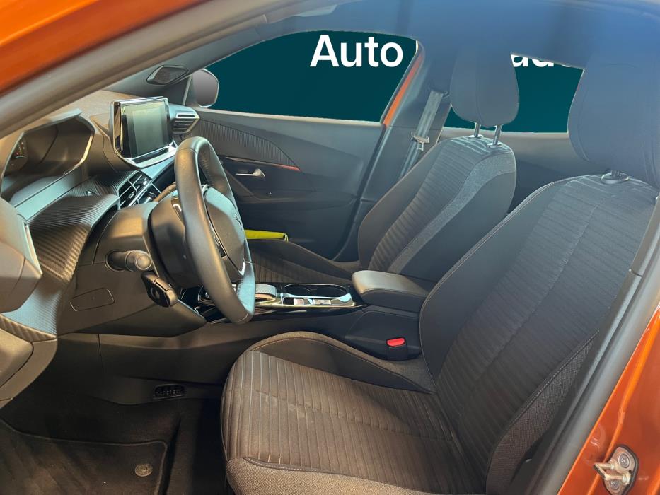 PEUGEOT e-2008 2023
