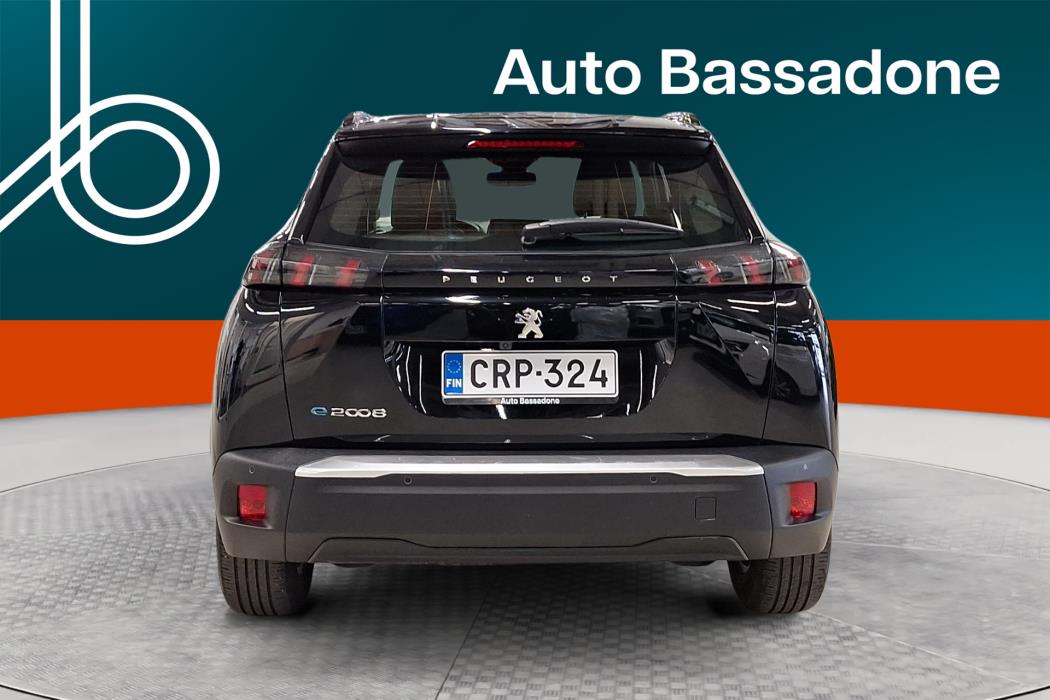 PEUGEOT e-2008 2023
