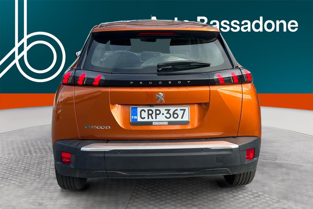 PEUGEOT e-2008 2023