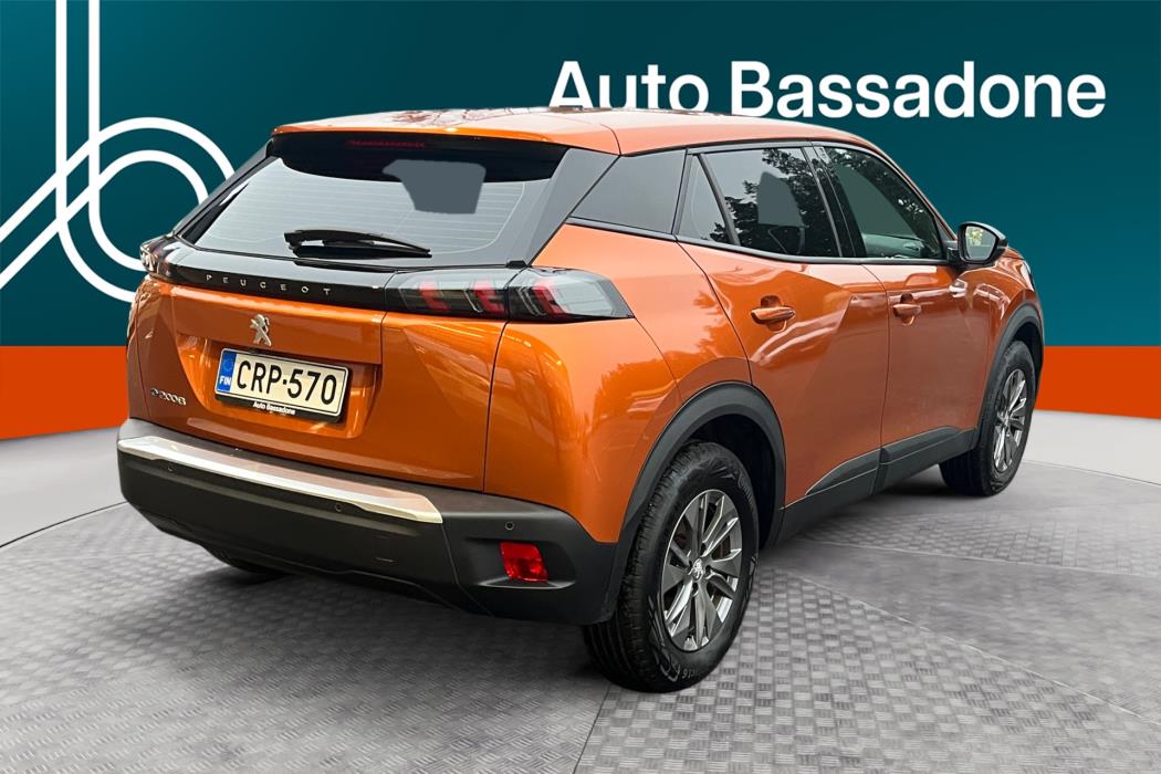 PEUGEOT e-2008 2023