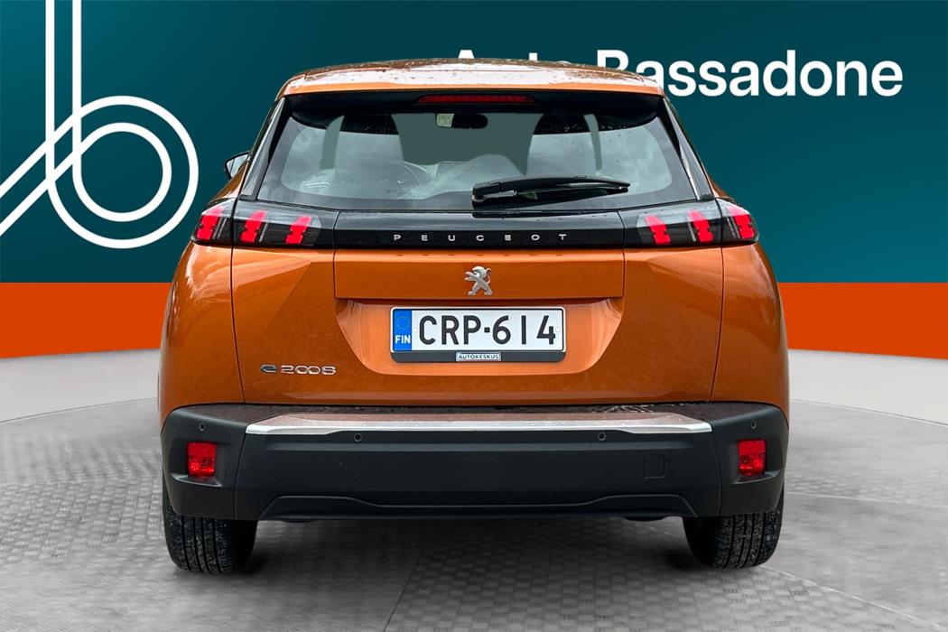 PEUGEOT e-2008 2023