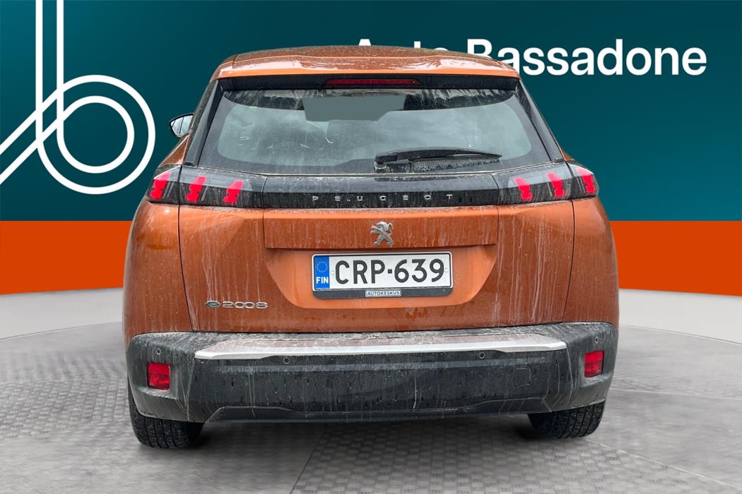 PEUGEOT e-2008 2023