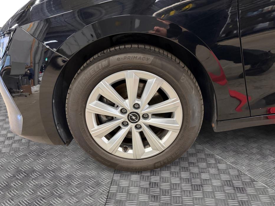 Opel Astra 2024
