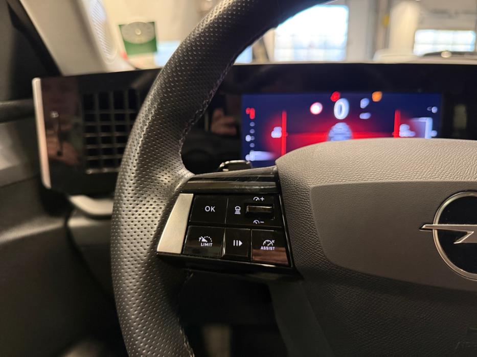 Opel Astra 2024