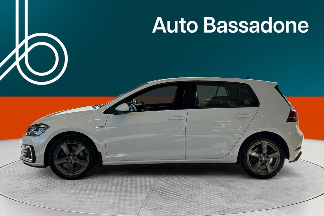 VOLKSWAGEN GOLF 2018