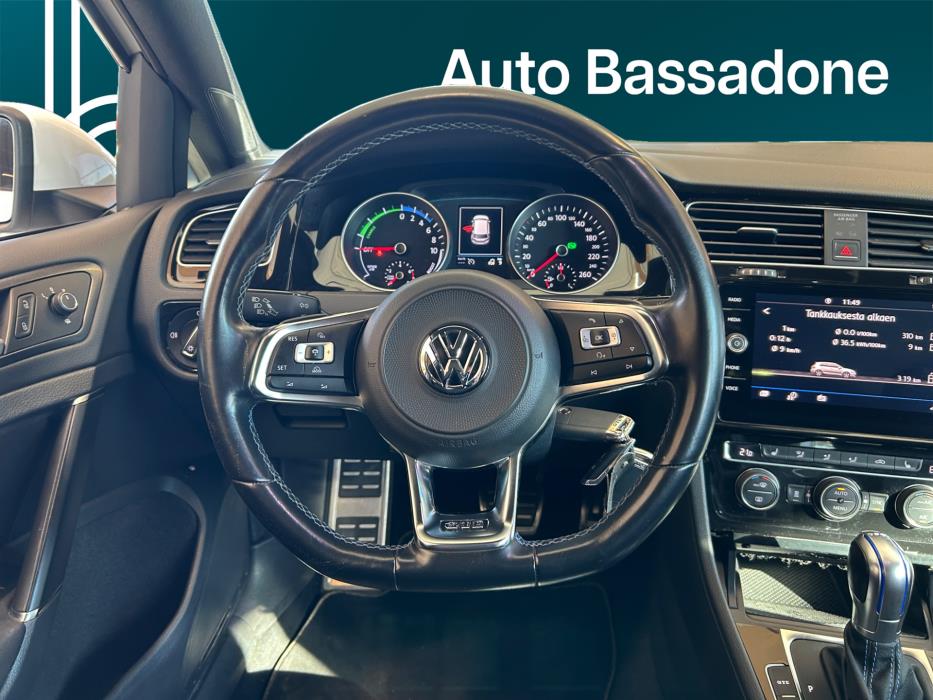 VOLKSWAGEN GOLF 2018