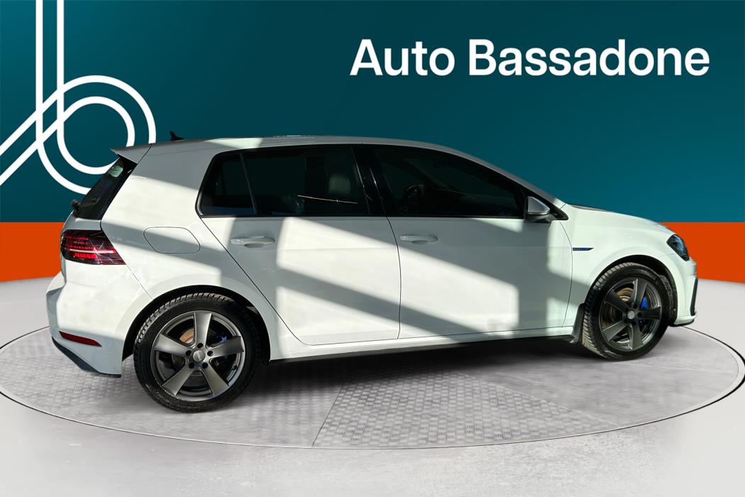 VOLKSWAGEN GOLF 2018