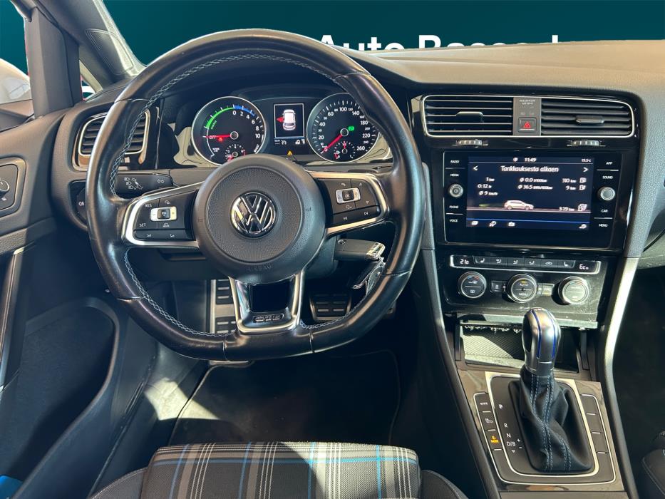 VOLKSWAGEN GOLF 2018