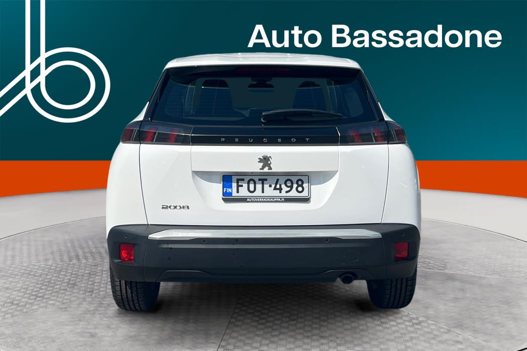 PEUGEOT 2008 2021