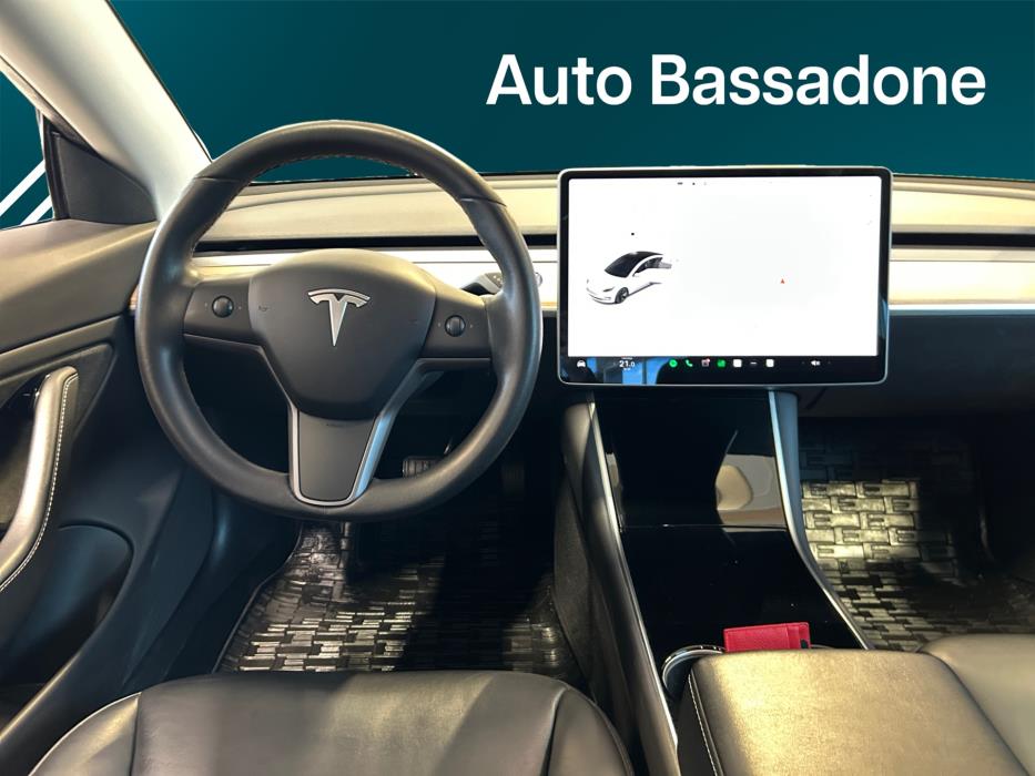 TESLA Model 3 2019