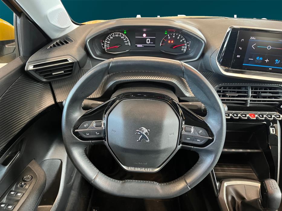 PEUGEOT 208 2022