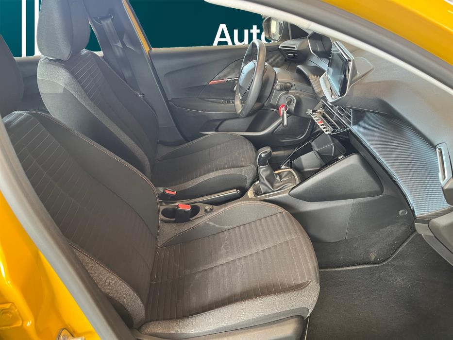 PEUGEOT 208 2022