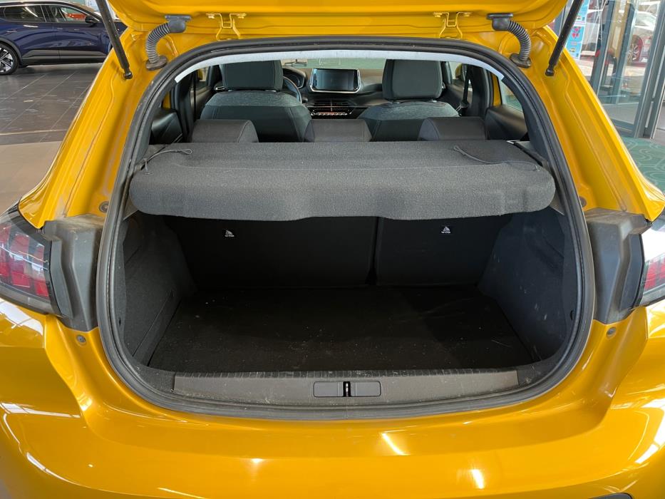 PEUGEOT 208 2022