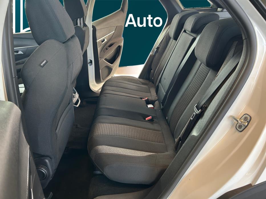 PEUGEOT 3008 2021