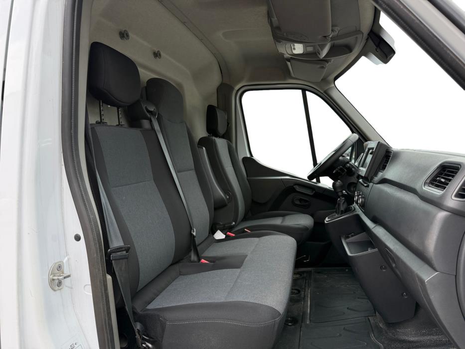 RENAULT Master 2023