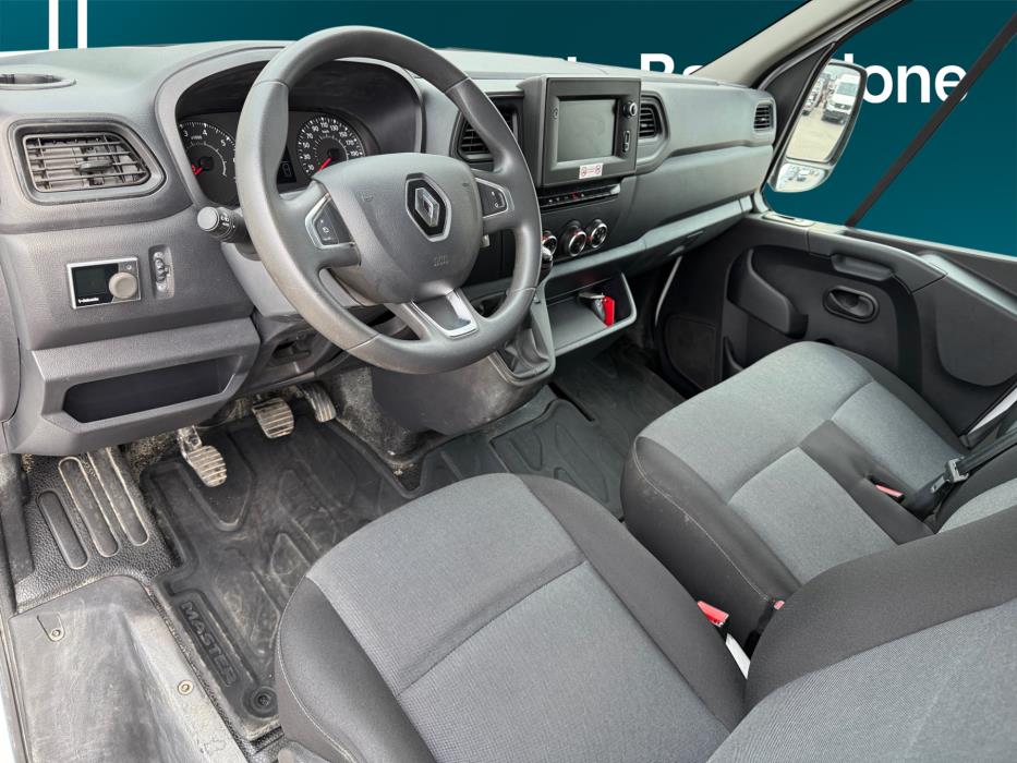 RENAULT Master 2023