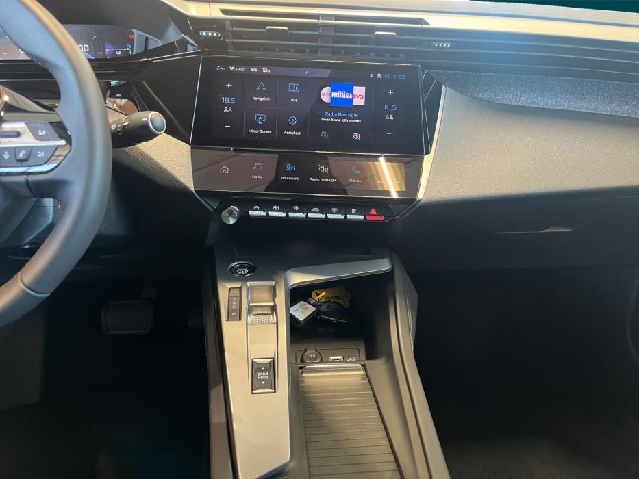 PEUGEOT 408 2024