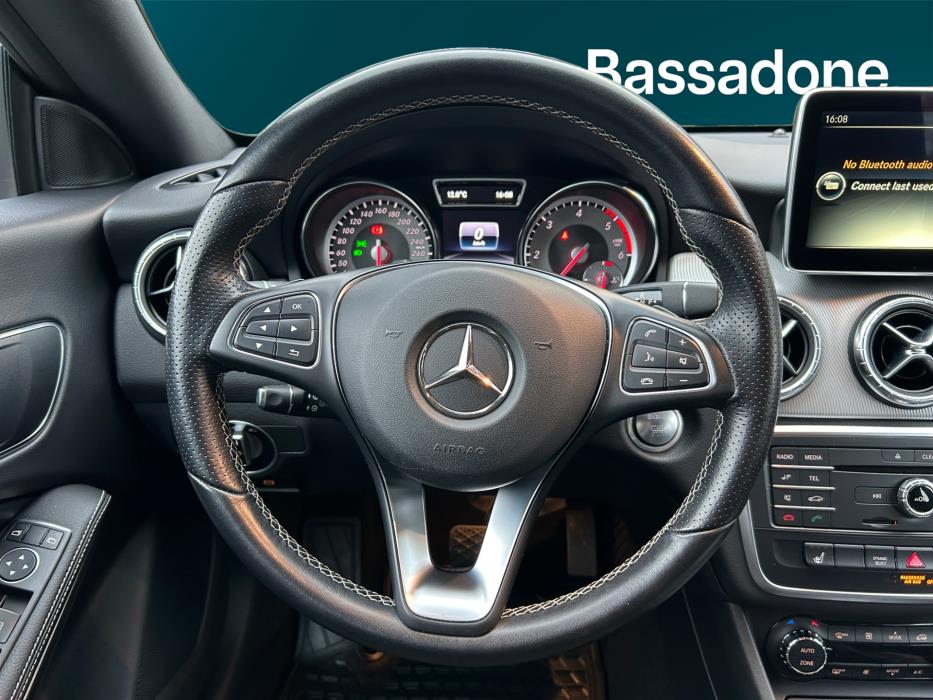 MERCEDES-BENZ CLA 2016