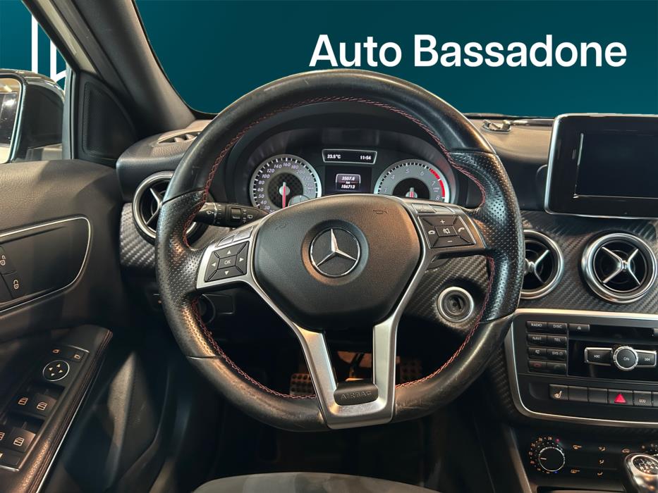 MERCEDES-BENZ A 2014