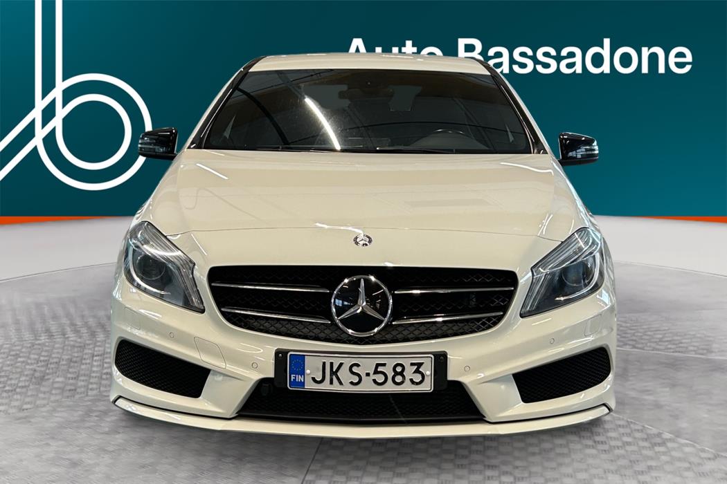 MERCEDES-BENZ A 2014