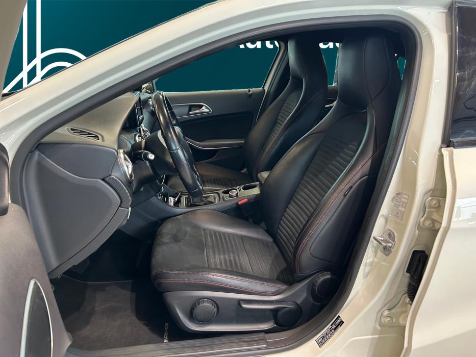 MERCEDES-BENZ A 2014