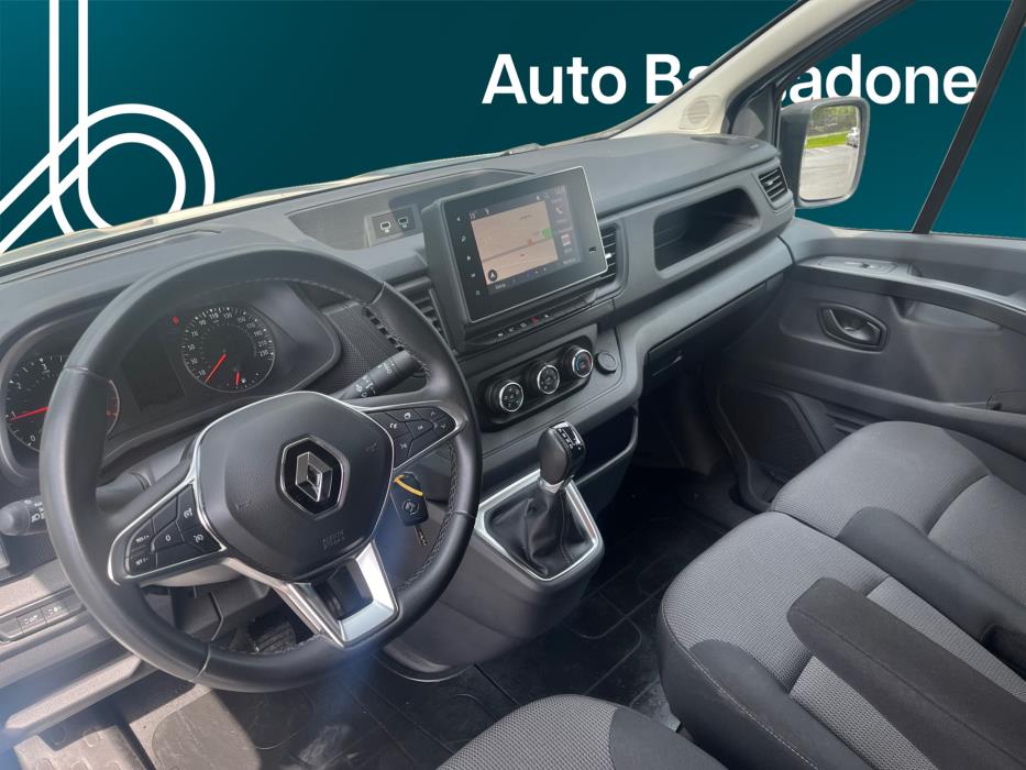 RENAULT Trafic 2022