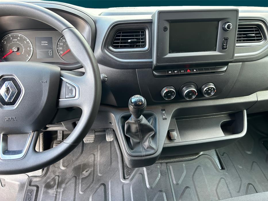 RENAULT Master 2023