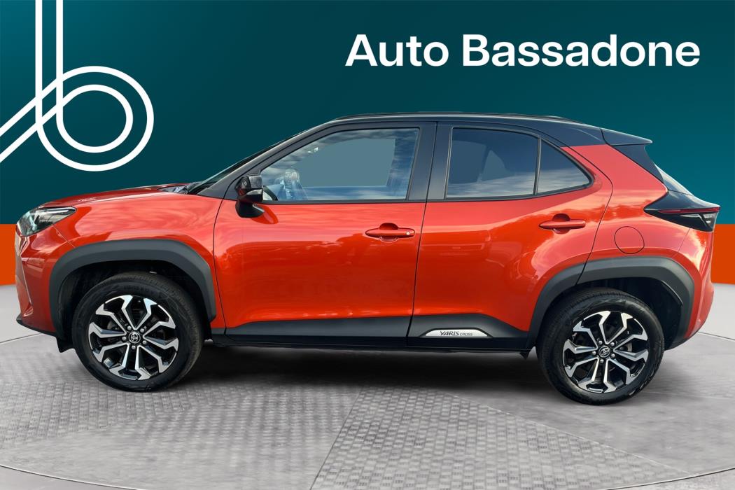 TOYOTA Yaris Cross 2023