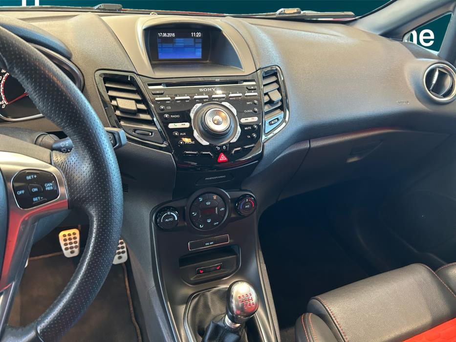 FORD Fiesta 2015