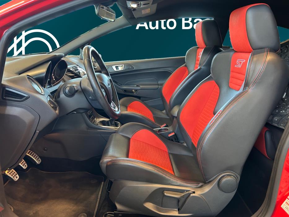 FORD Fiesta 2015
