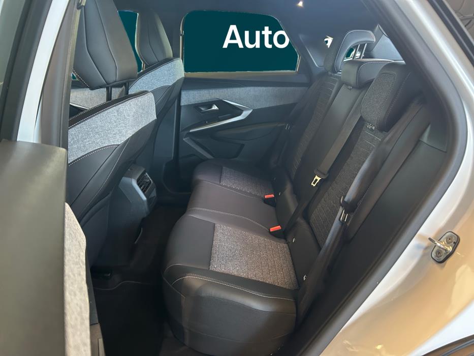 PEUGEOT 3008 2025