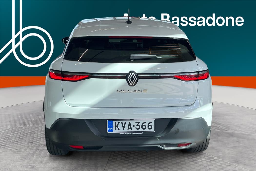 RENAULT Megane 2023
