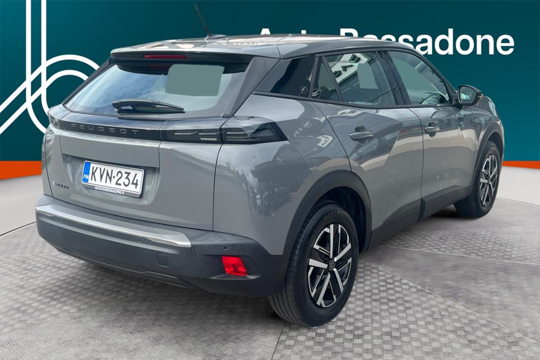 PEUGEOT e-2008 2023