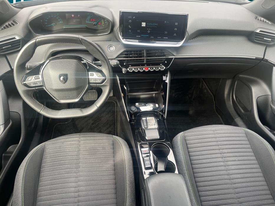 PEUGEOT e-2008 2023
