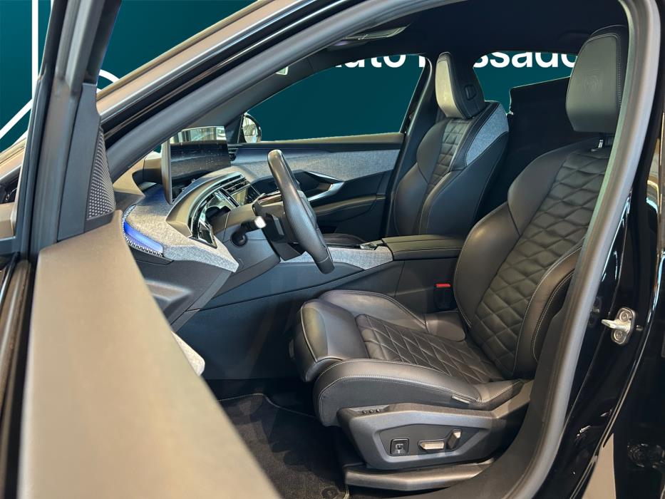 PEUGEOT E-3008 2024