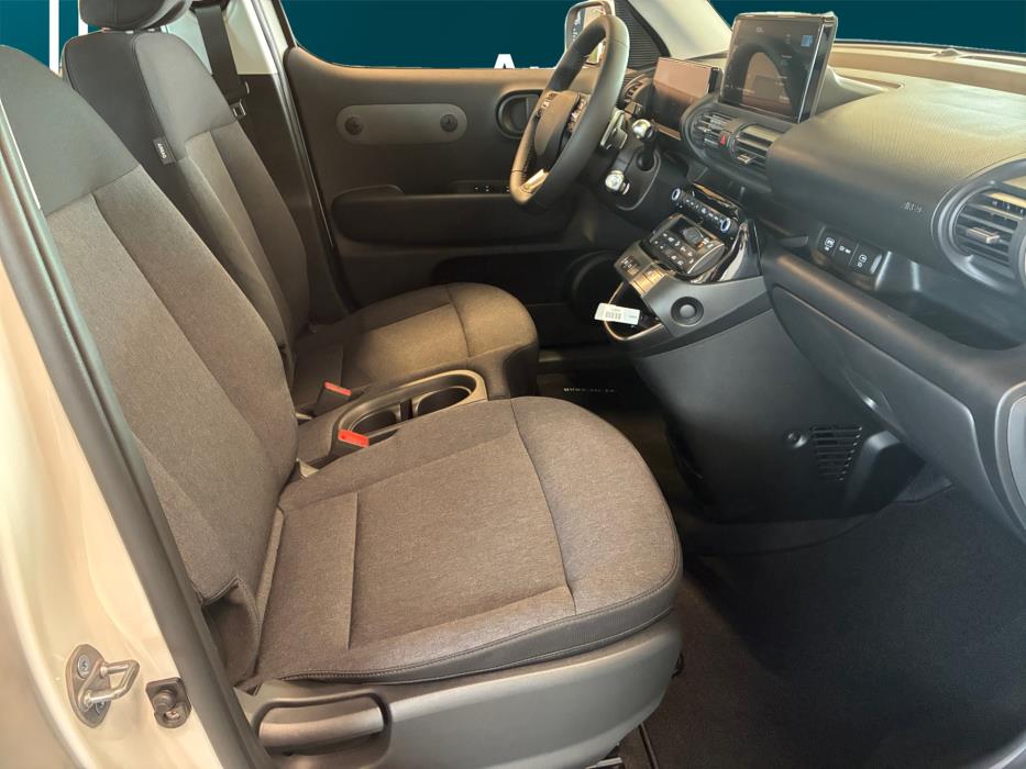 Hyundai INSTER 2025