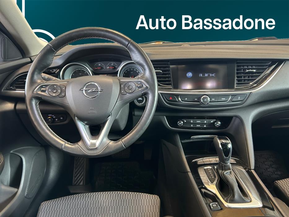 OPEL Insignia 2017