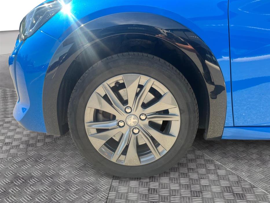 PEUGEOT e-208 2022