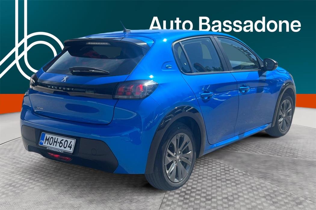PEUGEOT e-208 2022