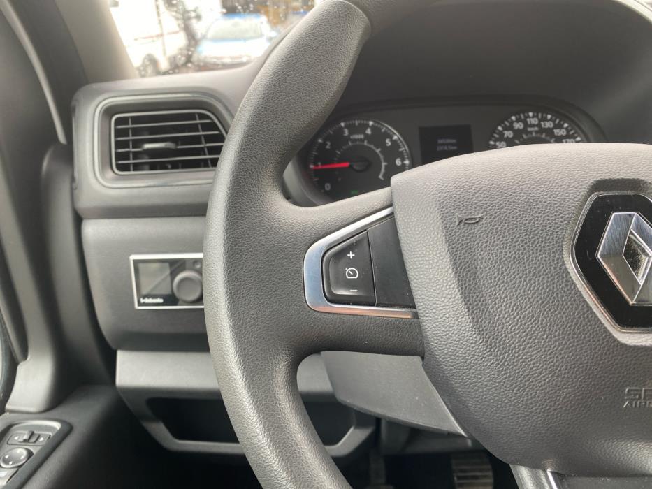 RENAULT Master 2023