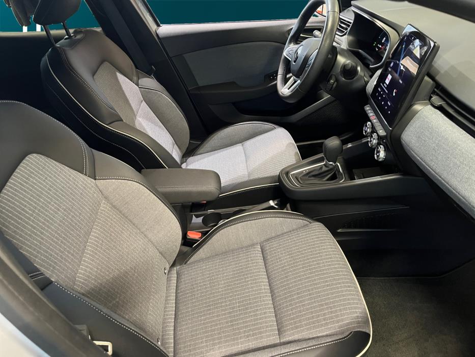 RENAULT Clio 2023