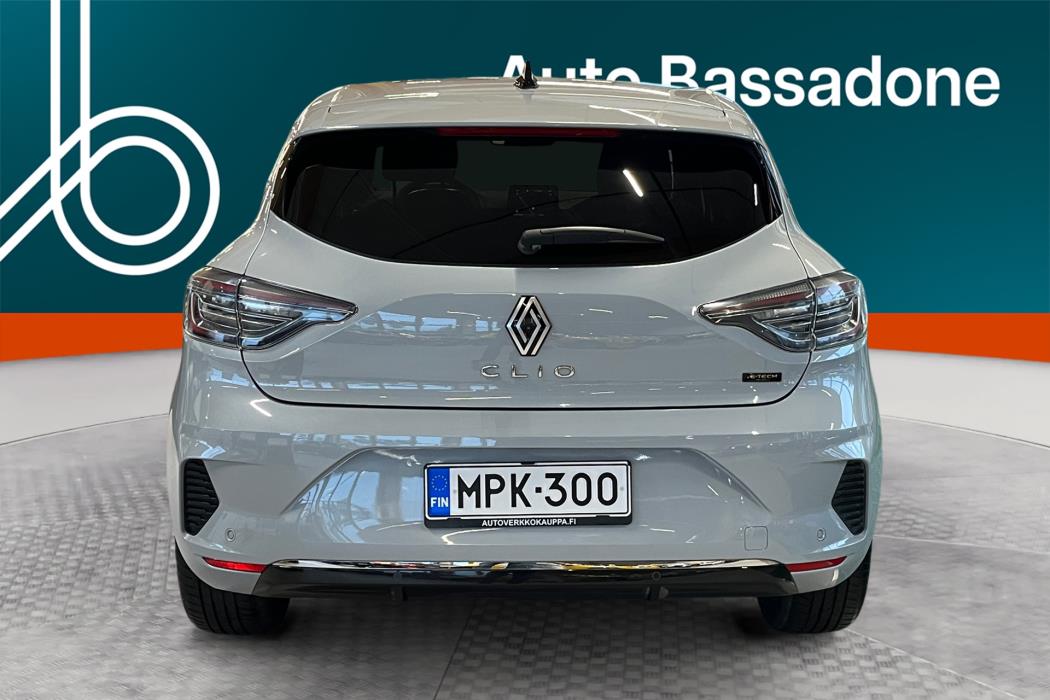 RENAULT Clio 2023