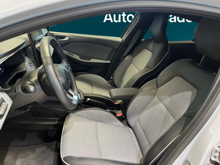 RENAULT Clio 2023