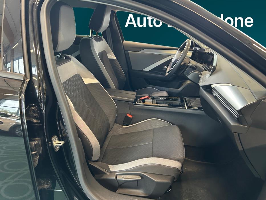 OPEL Astra 2024