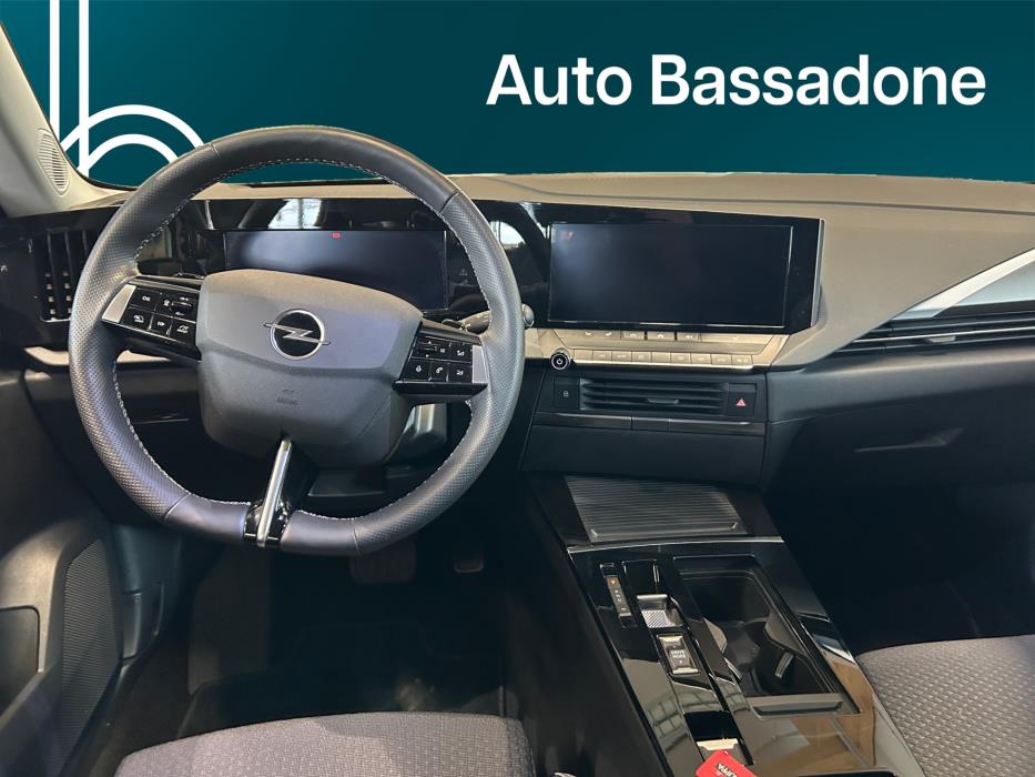 OPEL Astra 2024