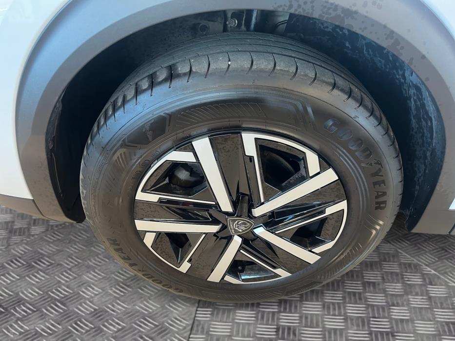 PEUGEOT 2008 2024