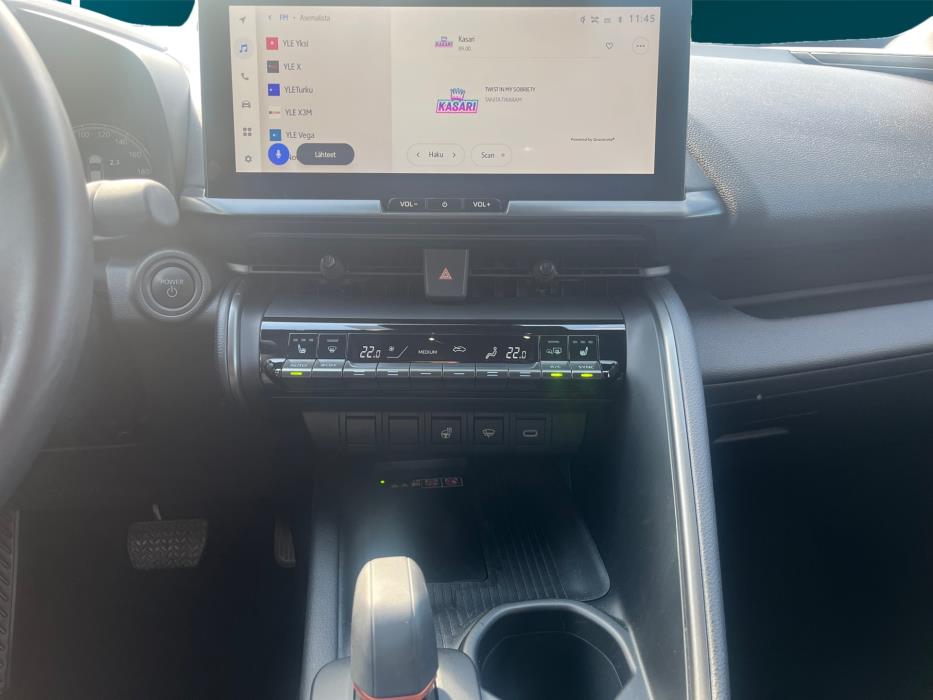 TOYOTA C-HR 2024