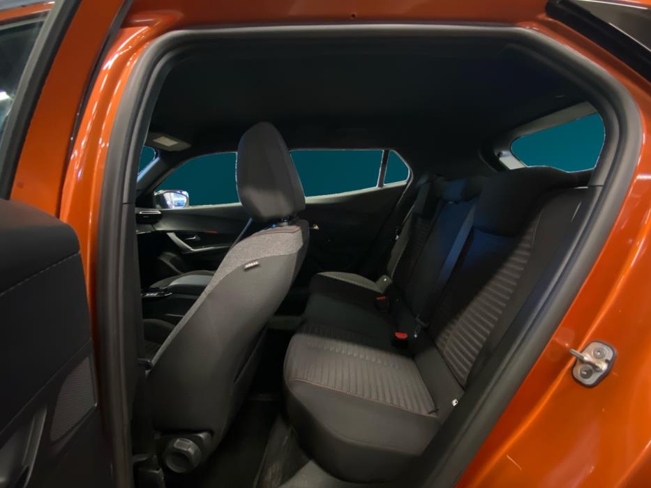Peugeot e-2008 2023