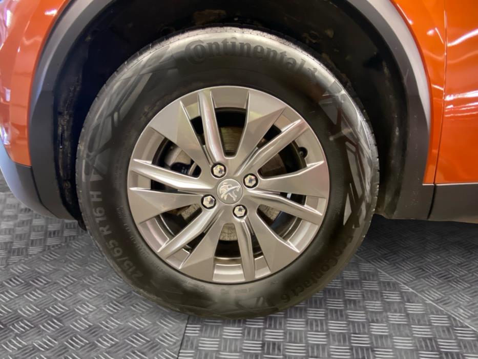 Peugeot e-2008 2023
