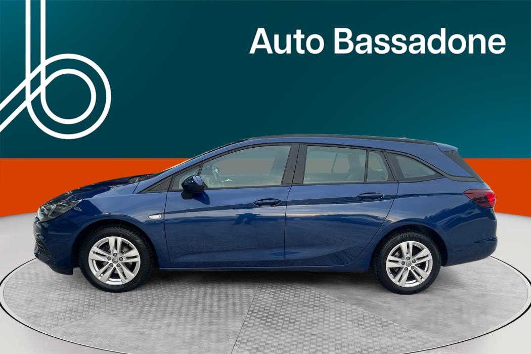 OPEL Astra 2021